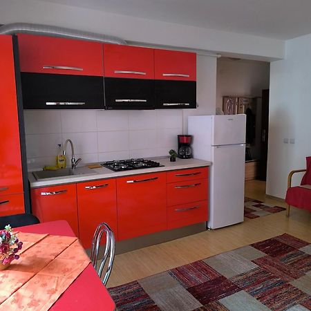 Apartament Maria Флорешть Екстер'єр фото