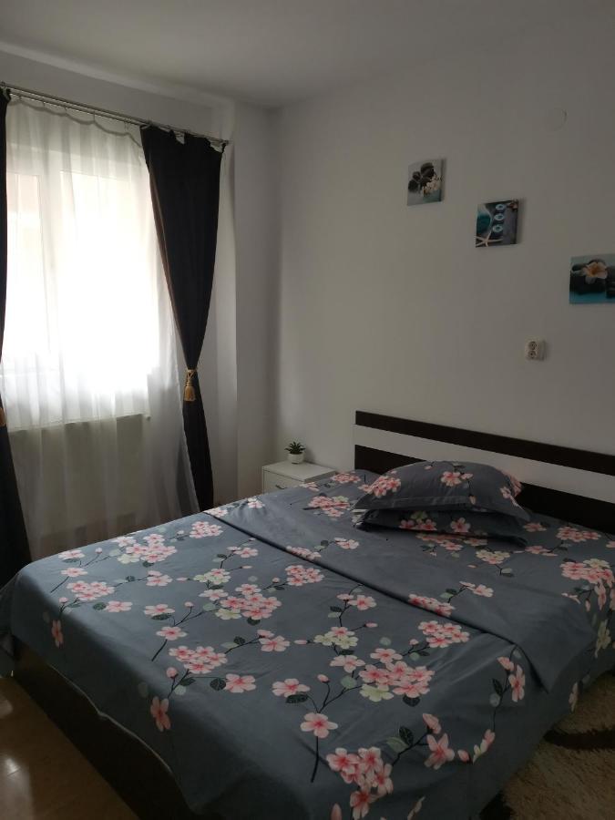 Apartament Maria Флорешть Екстер'єр фото